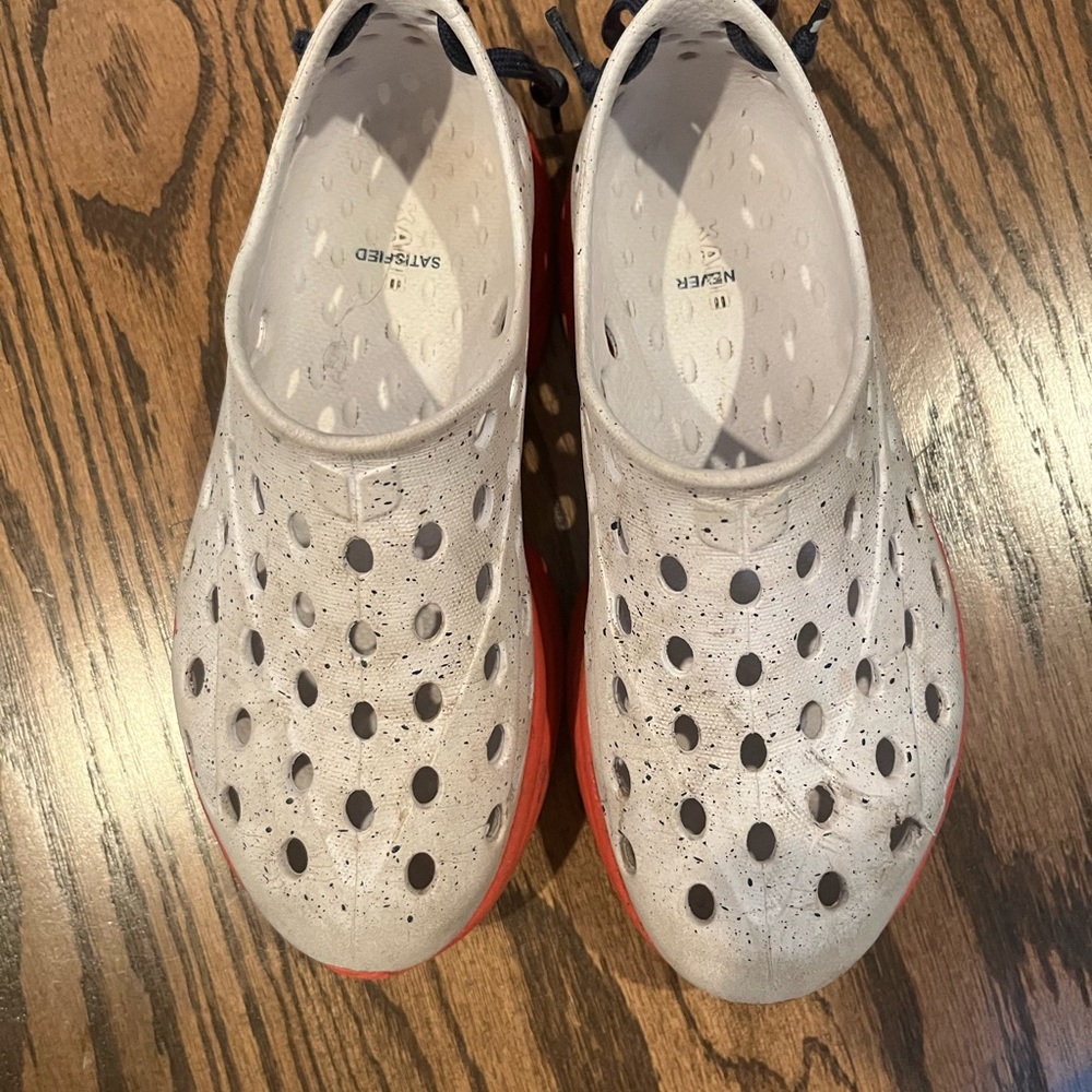 Kanes White and Red Water Shoes